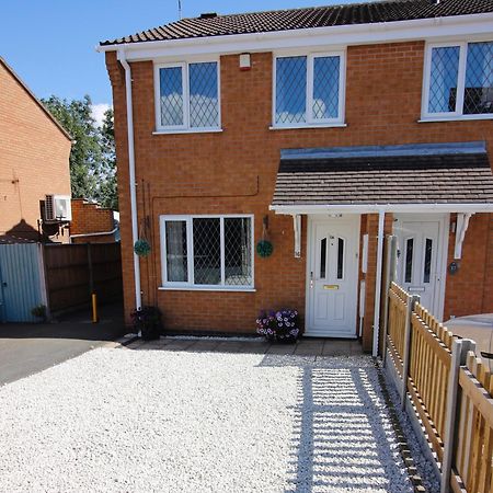 Hinckley Home Sleeps 5 Complete House Leicester Exterior foto